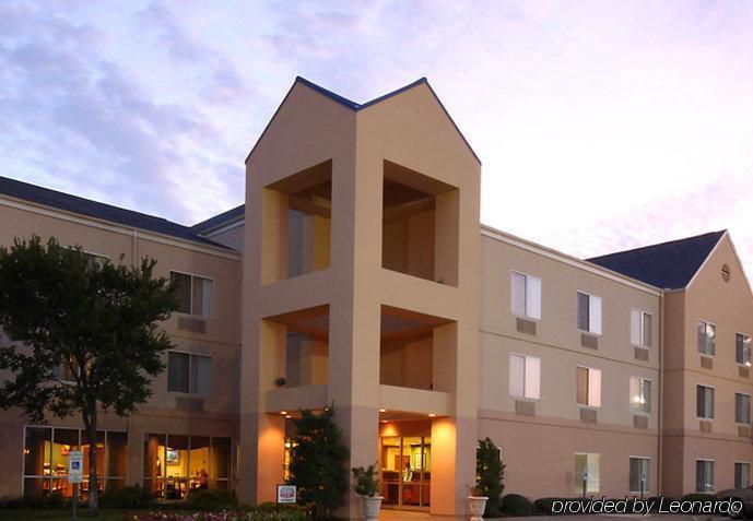 Fairfield Inn & Suites Dallas Medical/Market Center Exterior foto